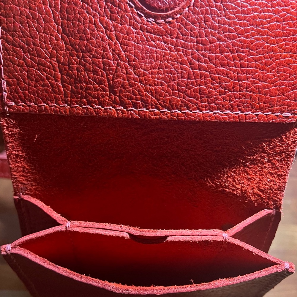 Portland Leather Goods, Parker Phone crossbody bag, 100% pebbled leather - Picture 7 of 8